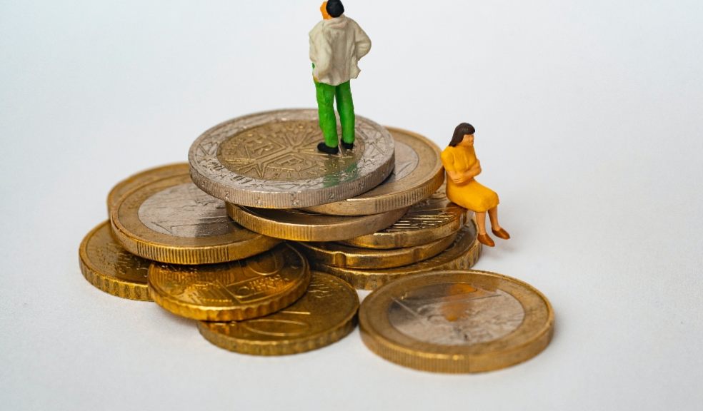 Married people are up to £138,000 better off than divorced people