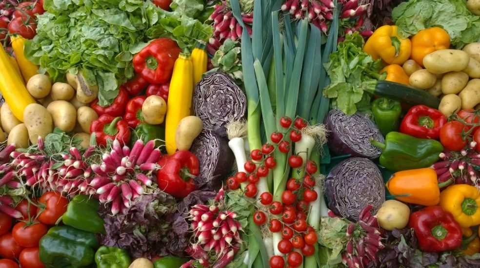 One in 10 adults shown pictures of green veg failed to identify cabbages and asparagus