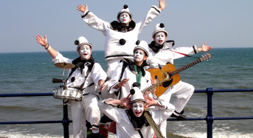 The Pierrotters at Scarborough, 2008. Photograph by Lizzie Coombes (Matron)