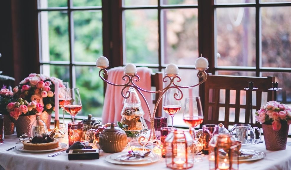 The priciest UK cities for those hoping to dine out this Yuletide