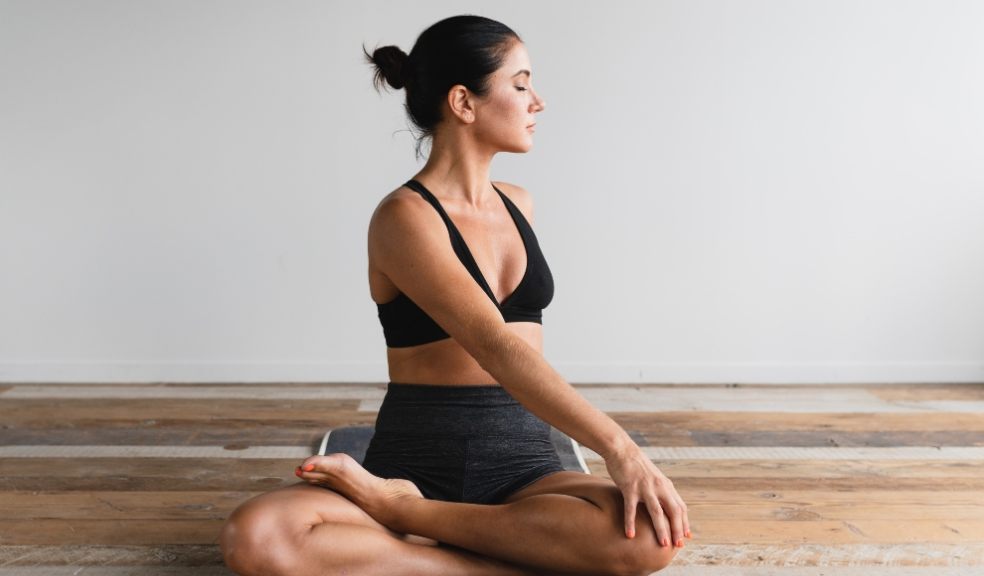 A yoga expert has revealed her top tips to help combat ‘tech neck’,