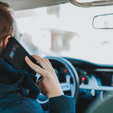 Road safety experts are calling for police to confiscate mobile phones