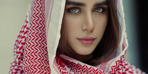 Master the Shemagh: A Trendy Wrap for Every Occasion